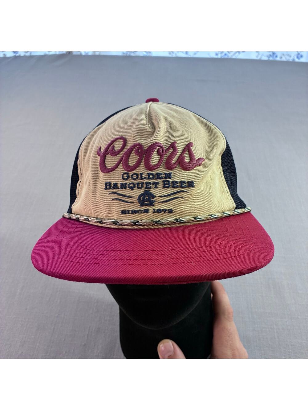 Coors Golden Banquet Beer Trucker Hat Snapback Tan Red Mesh Cap